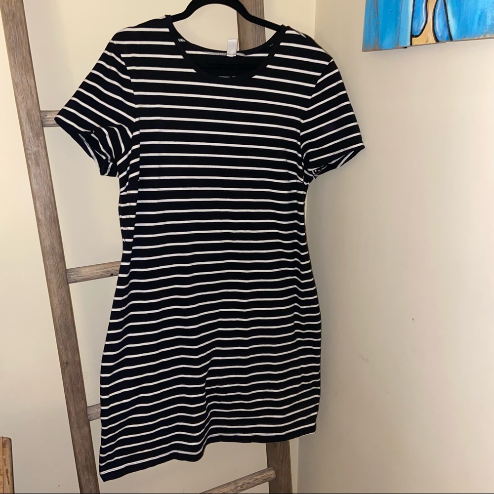 Old Navy Striped Shift Dress